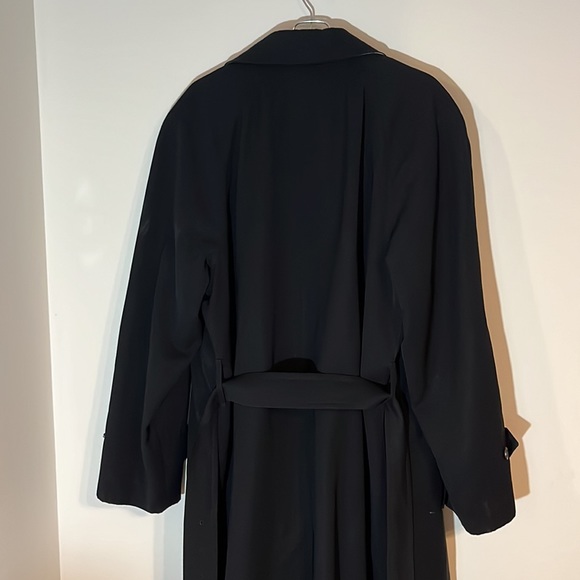 Large Burberry trench coat - Picture 10 of 12